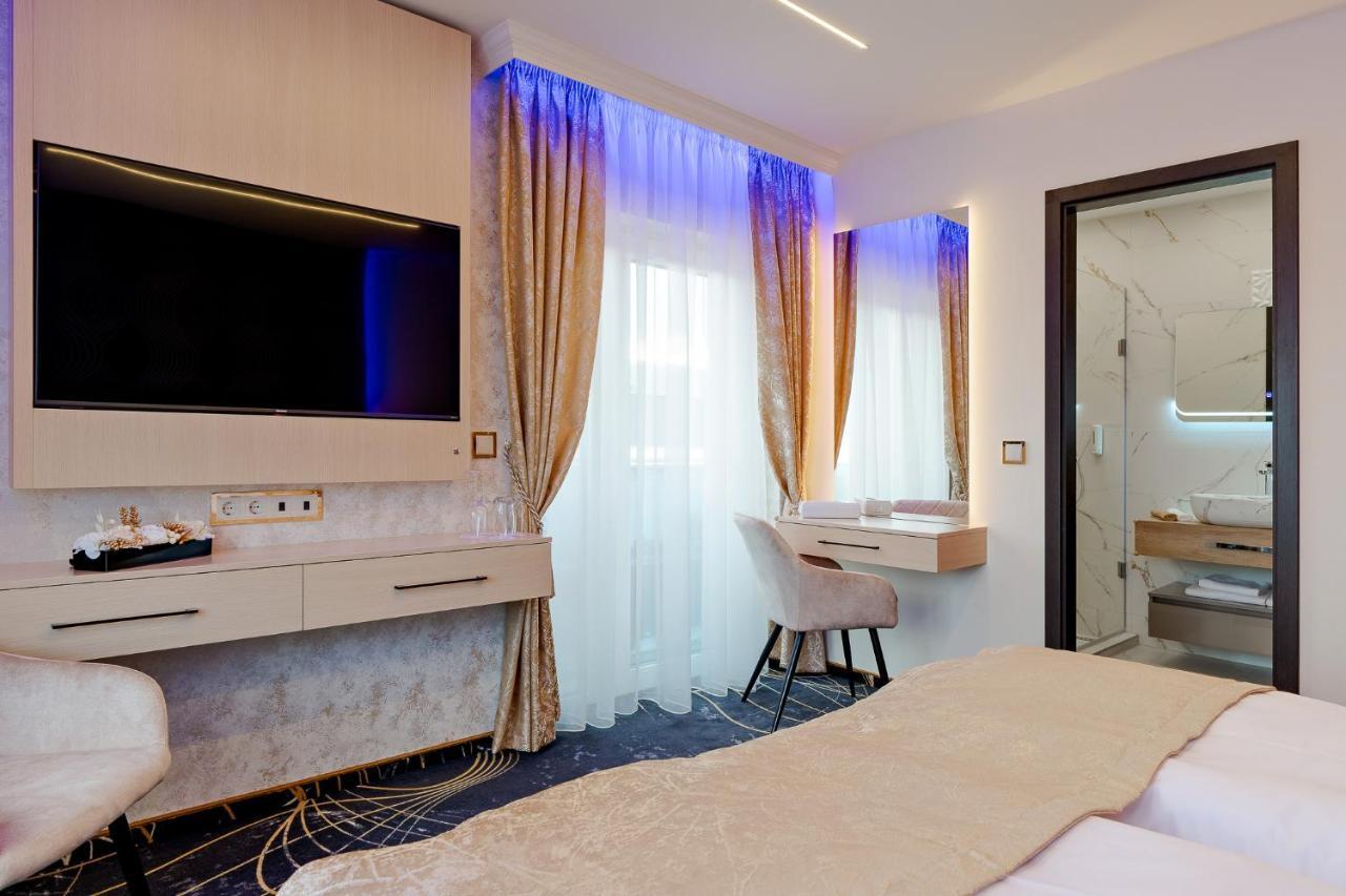 Bed and Breakfast Diamond Panzio Хайдусобосло Экстерьер фото