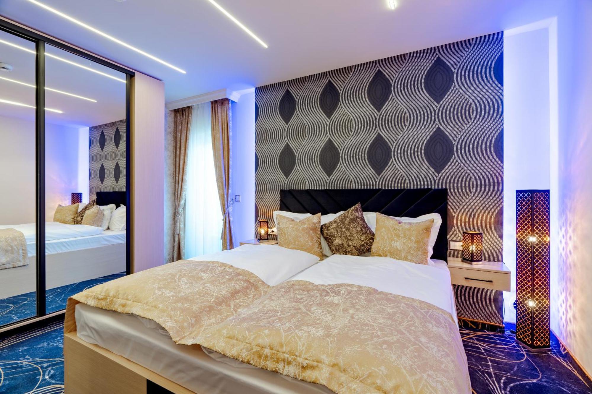 Bed and Breakfast Diamond Panzio Хайдусобосло Экстерьер фото
