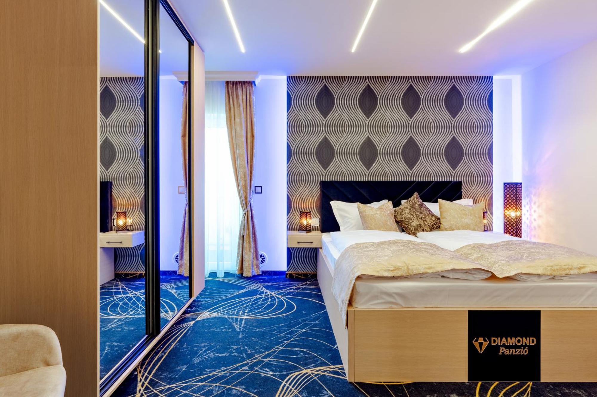 Bed and Breakfast Diamond Panzio Хайдусобосло Экстерьер фото