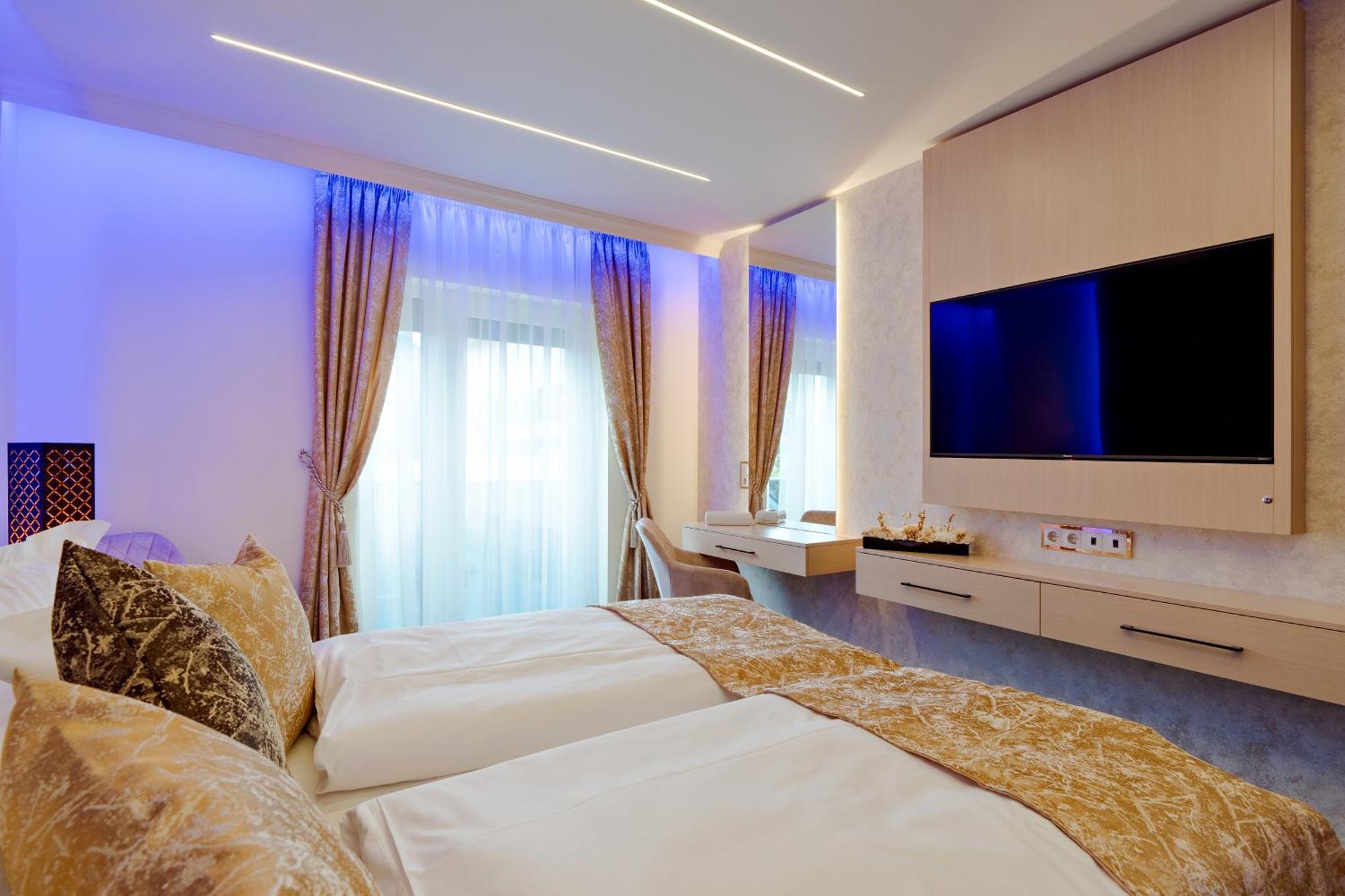 Bed and Breakfast Diamond Panzio Хайдусобосло Экстерьер фото